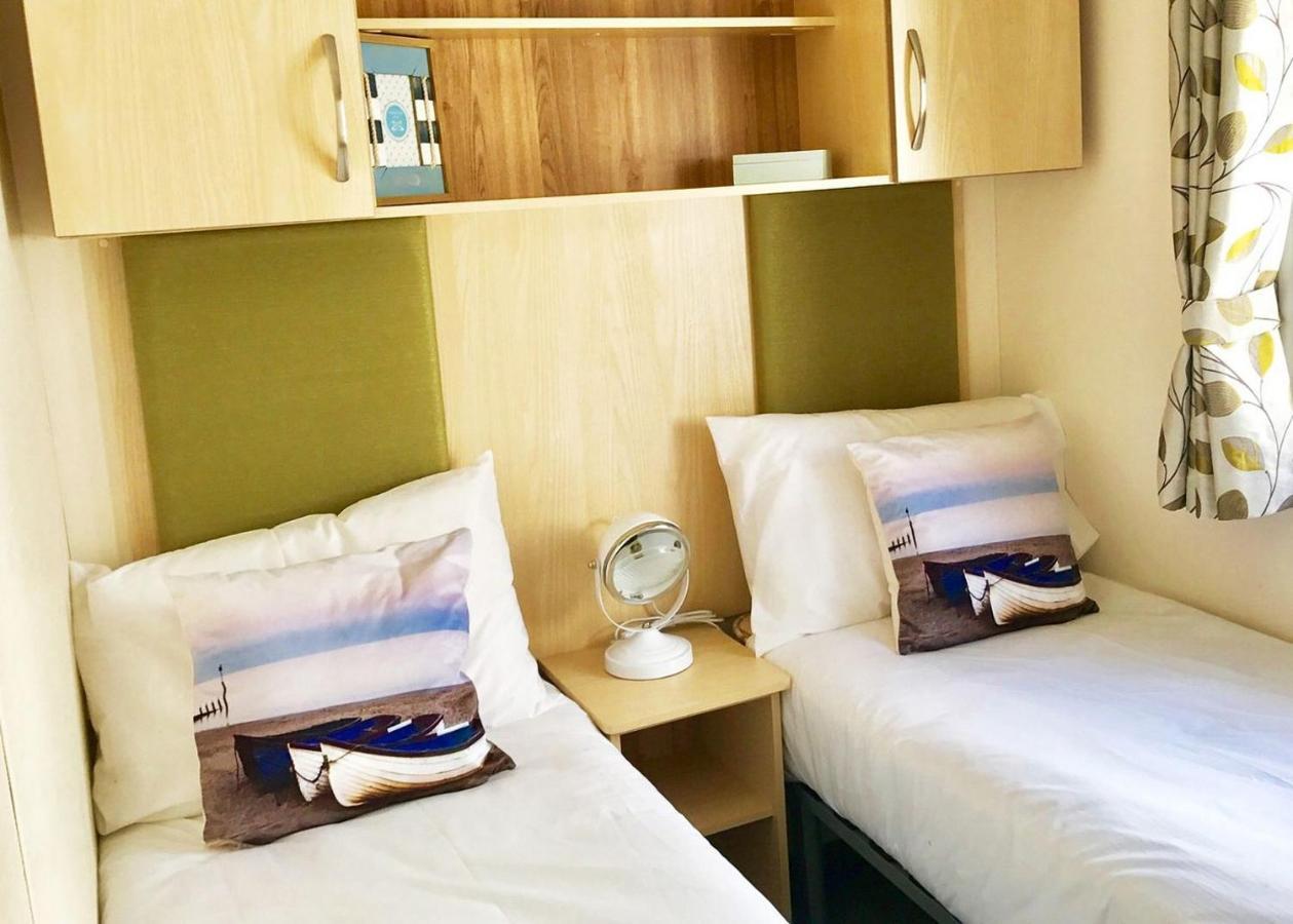 Barmouth Bay Holiday Park Llanddwywe Экстерьер фото